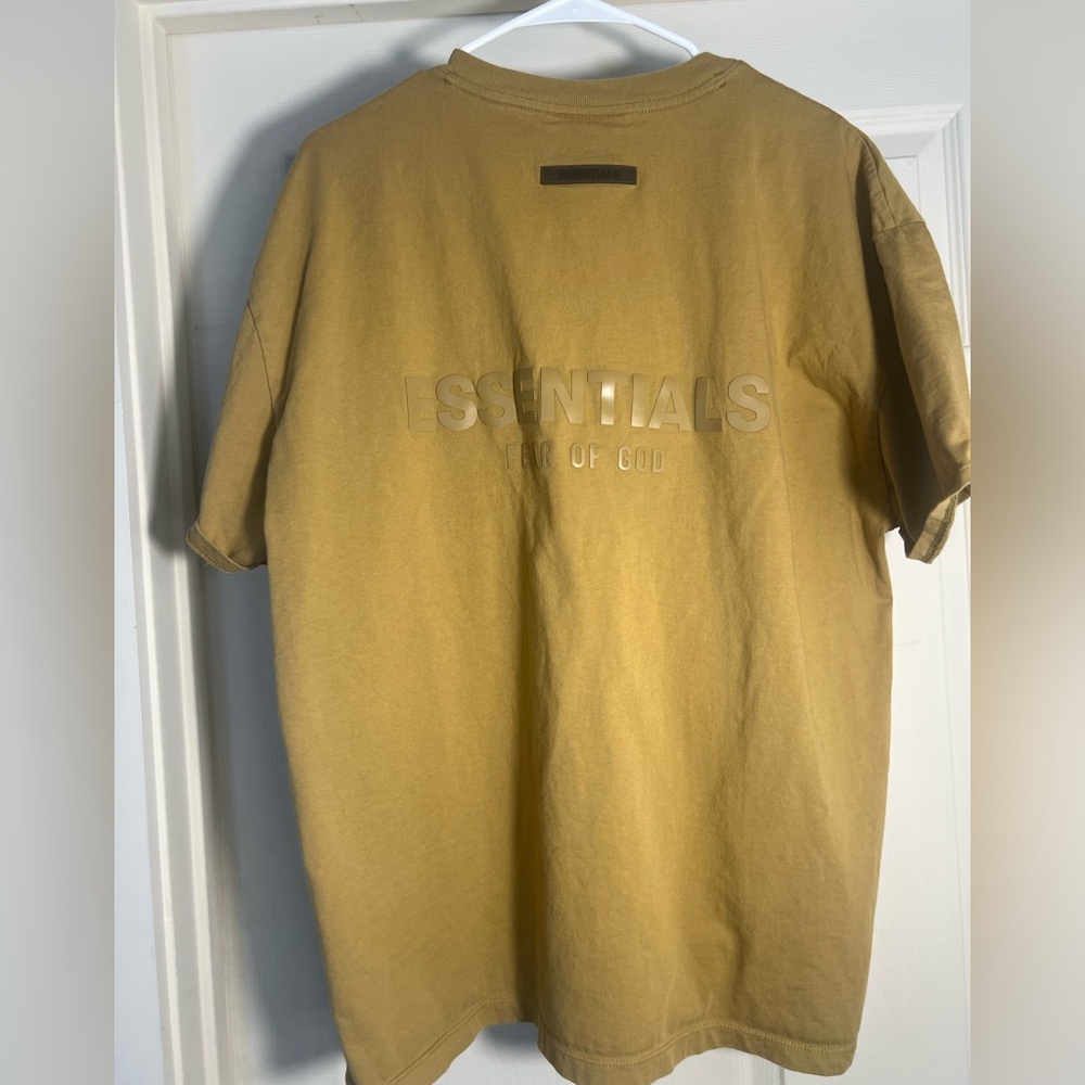 Fear Of God Essentials Amber Short Sleeve Youth Medium - 100% Cotton